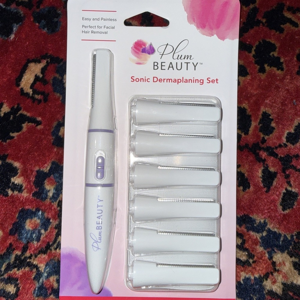Plum Beauty Personal Hair Trimmer Portable Sonic Dermaplaning Set Battery
